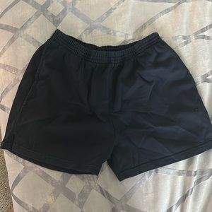 BRANDY MELIVILLE SWEAT SHORTS